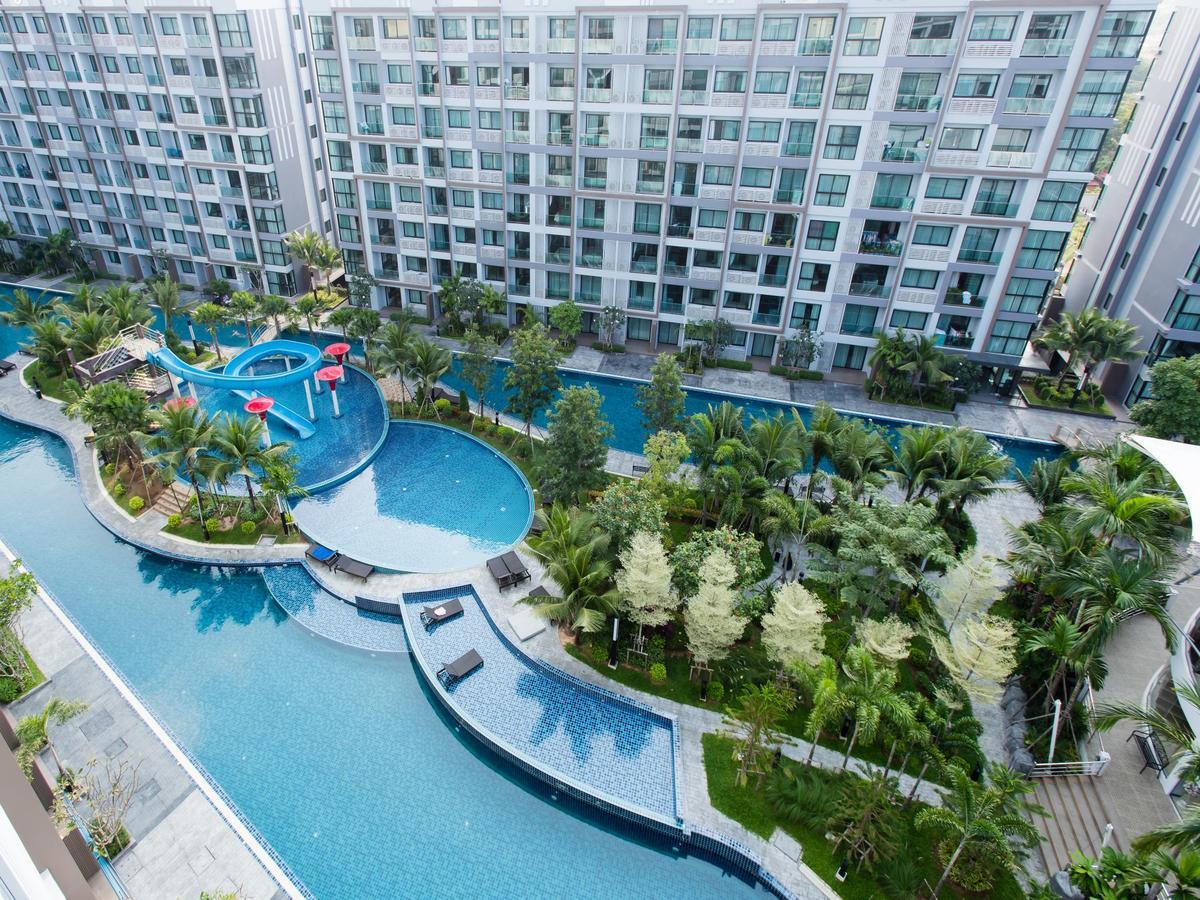Dusit Grand Park Apartamento Praia de Jomtien Exterior foto