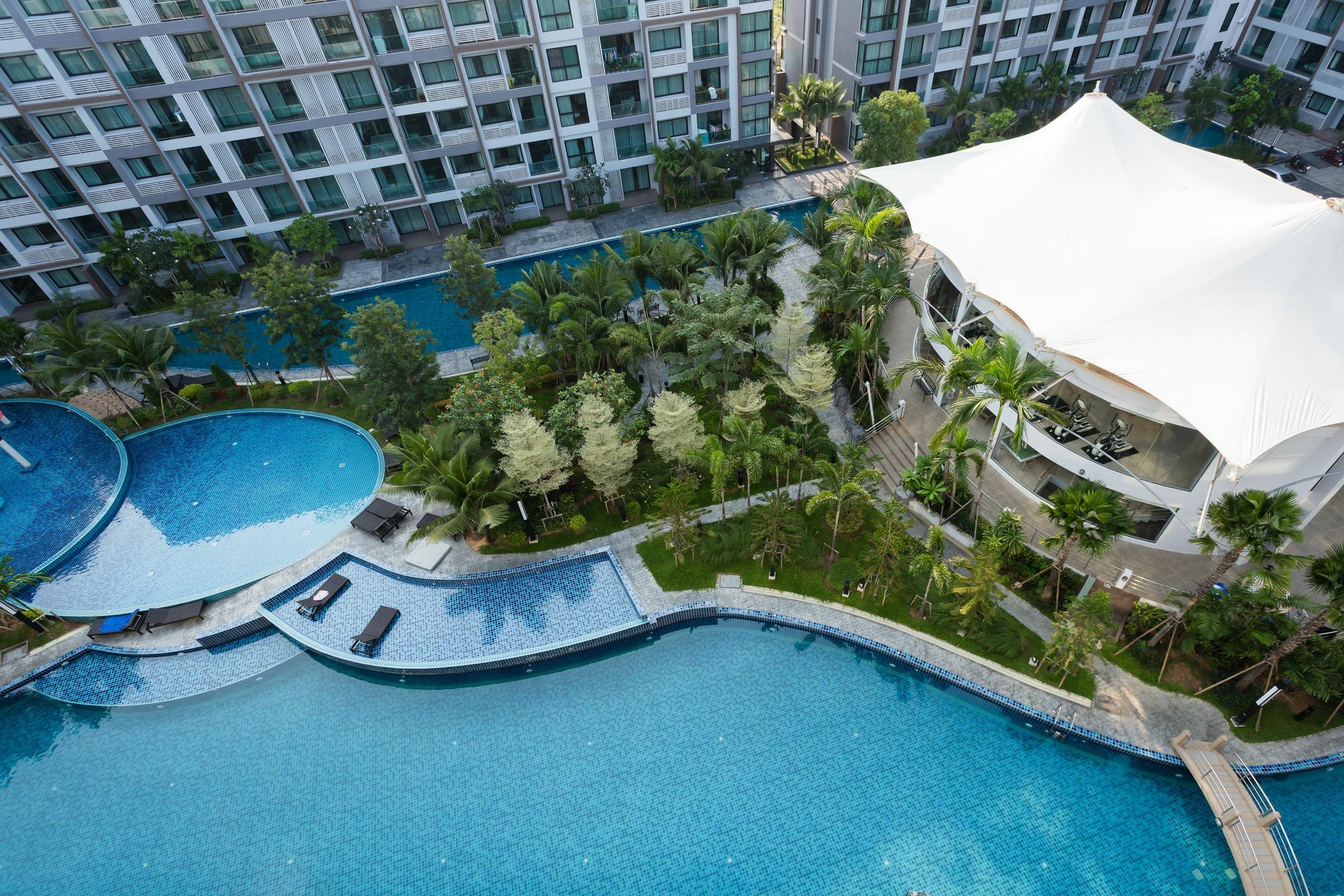 Dusit Grand Park Apartamento Praia de Jomtien Exterior foto